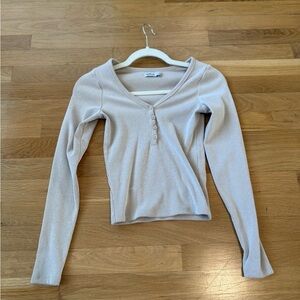 Hollister Henley Women's Cream Long Sleeve Top size small